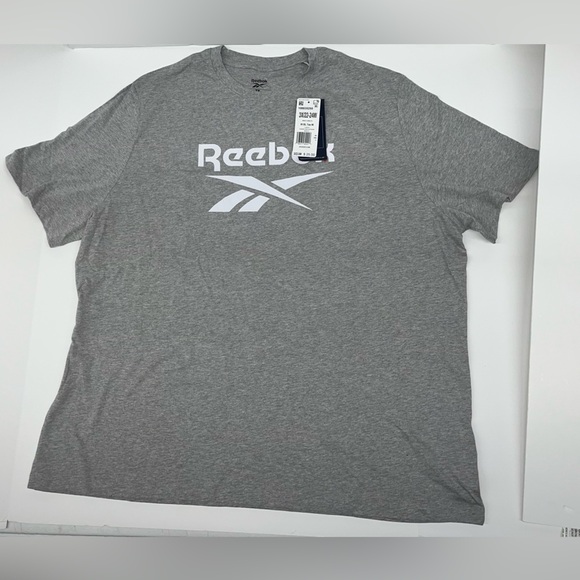 NWT Reebok T-shirt with Logo in Grey Size 3X/22-24W - Picture 1 of 3